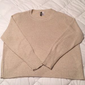 Long sleeve light brown sweater!